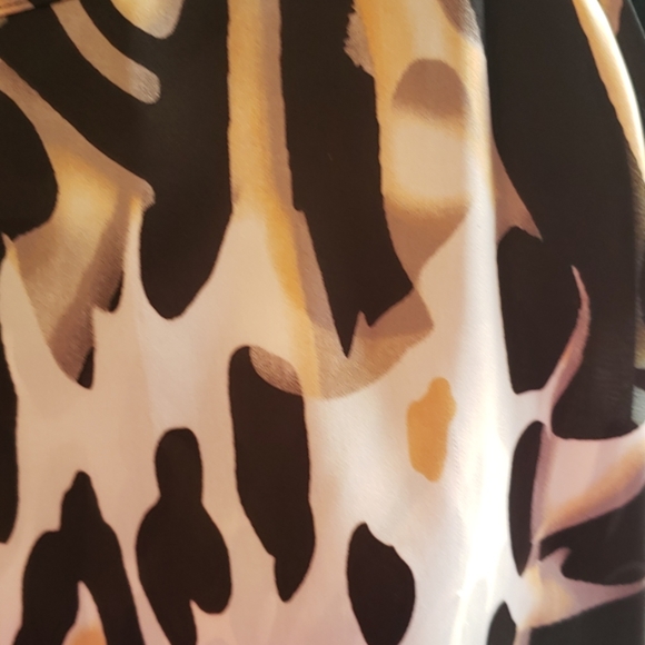 Top - Picture 2 of 4